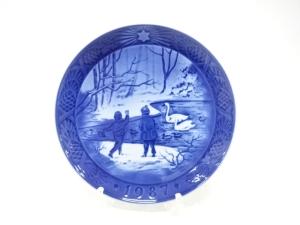 ROYAL COPENHAGEN　ロイヤルコペンハーゲン　「冬鳥」　イヤープレート(1987)　洋食器